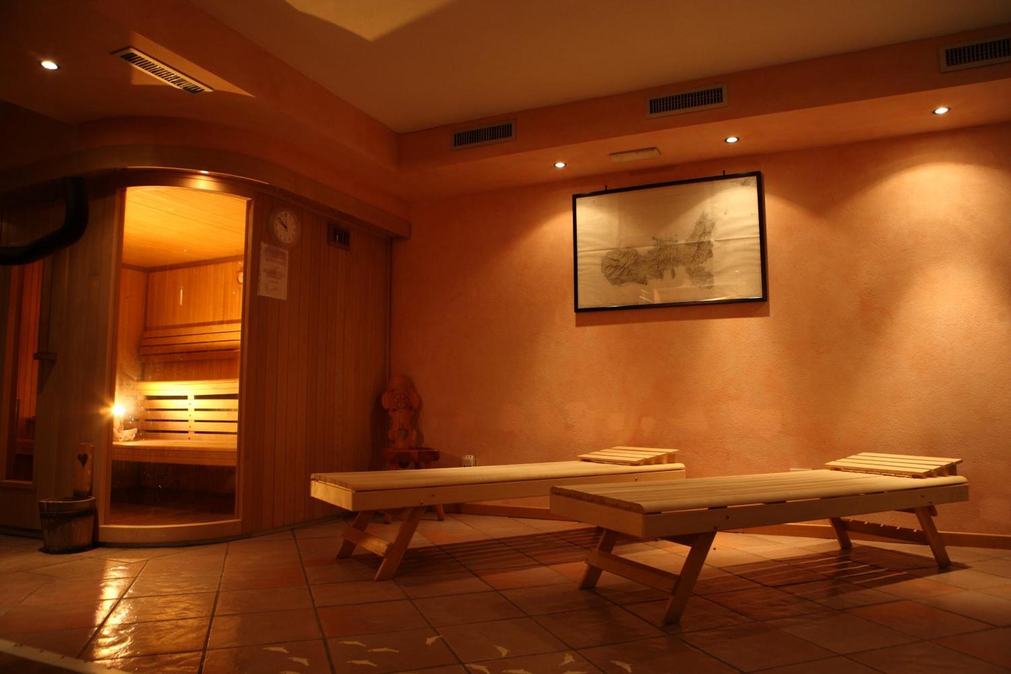 Hotel Residence Valverde Грессоней-ла-Трините Экстерьер фото