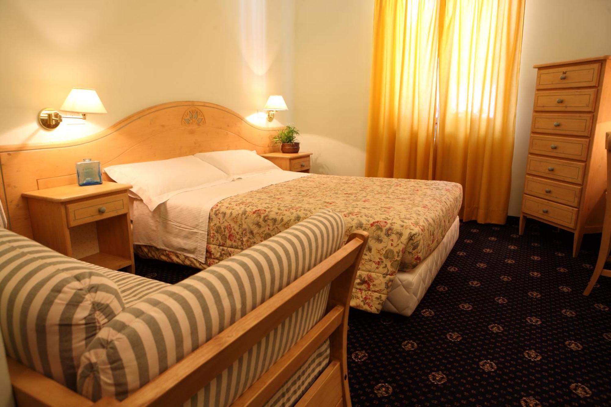 Hotel Residence Valverde Грессоней-ла-Трините Экстерьер фото