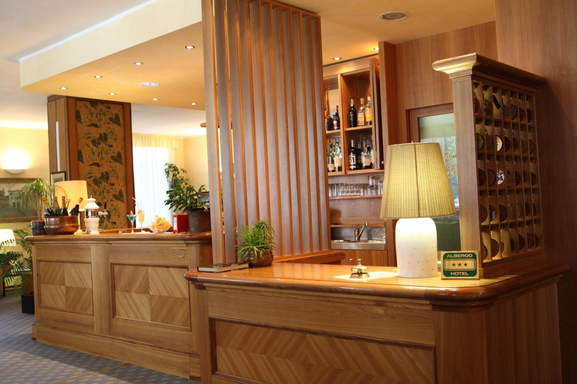 Hotel Residence Valverde Грессоней-ла-Трините Экстерьер фото