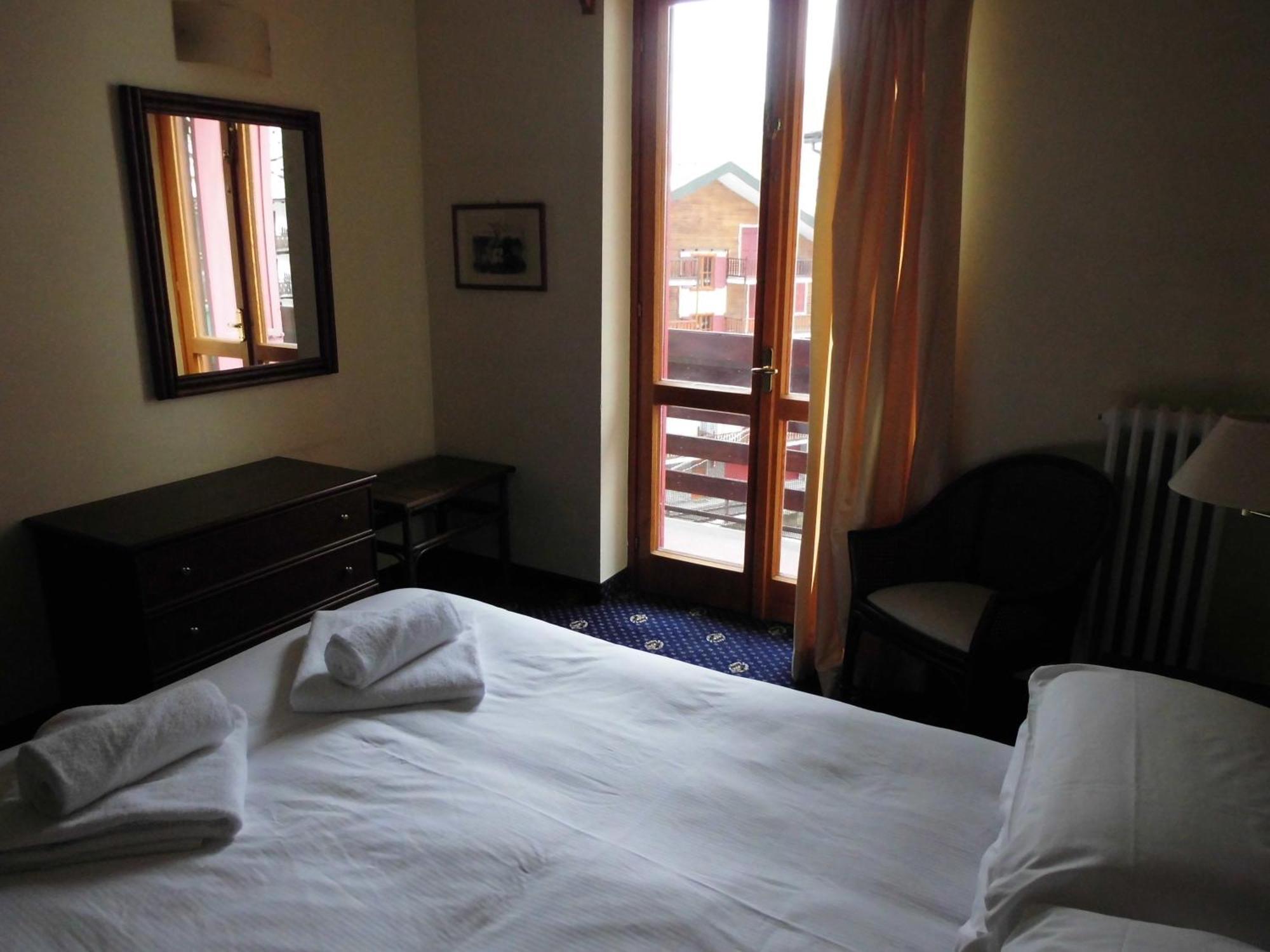 Hotel Residence Valverde Грессоней-ла-Трините Экстерьер фото