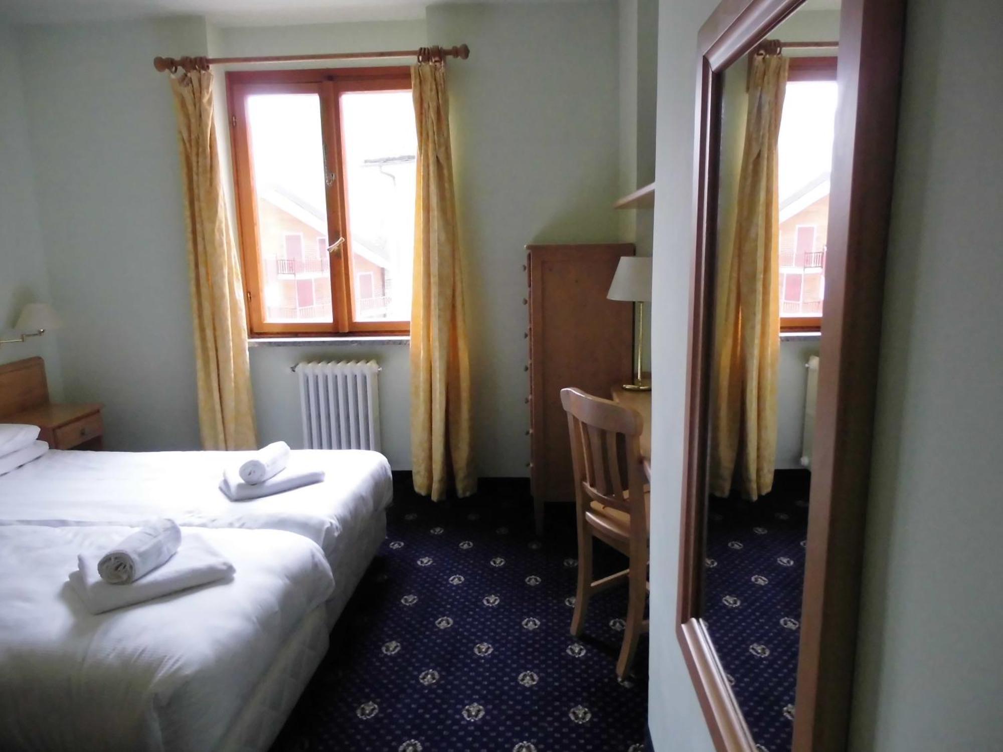 Hotel Residence Valverde Грессоней-ла-Трините Экстерьер фото