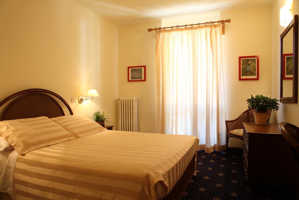 Hotel Residence Valverde Грессоней-ла-Трините Экстерьер фото
